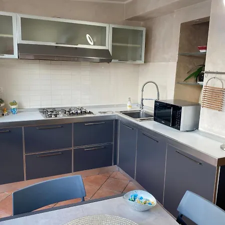 Art & Family Ideal For Families *